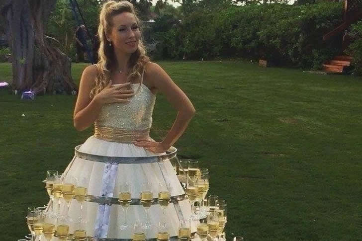 sektkleid
